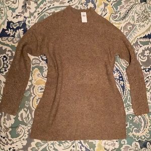 Old navy sweater